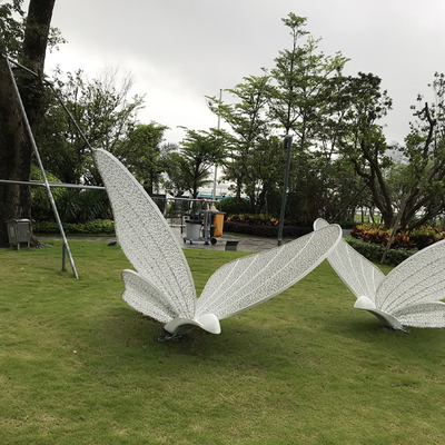 Iron Fabrication Indoor Metal Sculptures White Spray Painted Butterfly Garden Decoration