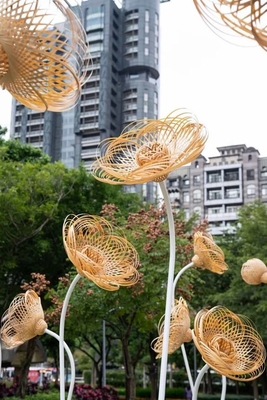 Customize Mirror Metal Art Sculptures Crafts Water Pond And Grass Decoration