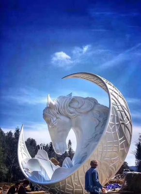 Resin Large Outdoor Metal Sculpture White Metal Yard Sculptures