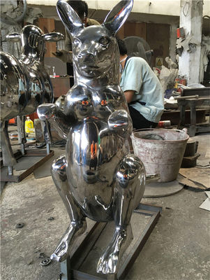 Mirror Kangaroo Metal Animal Sculptures Floor Installation Giant Animal Statues